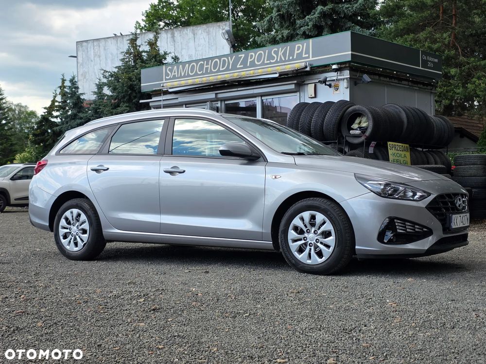 Hyundai i30 1.5 DPI Classic + - 9