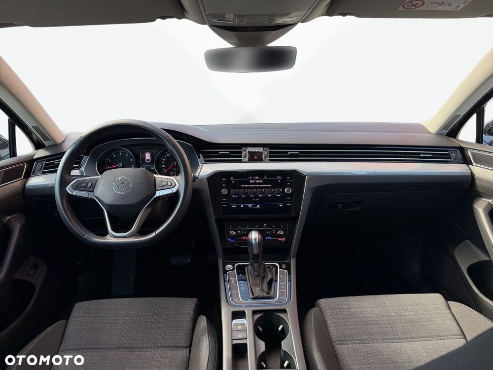Volkswagen Passat - 34