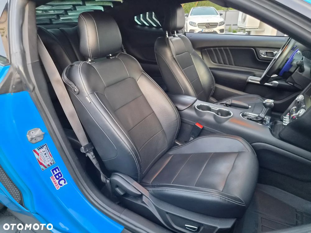 Ford Mustang - 16