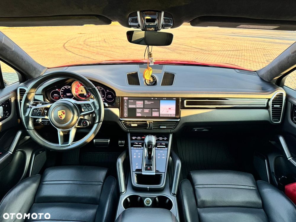 Porsche Cayenne - 10