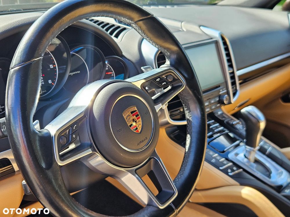 Porsche Cayenne Diesel Platinum Edition - 13