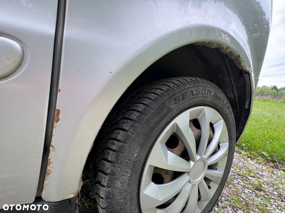 Mercedes-Benz Vaneo 1.9 Ambiente - 14