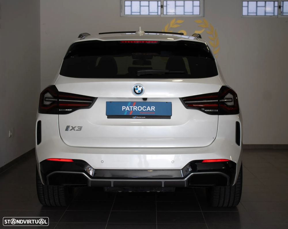 BMW iX3 M Sport Impressive - 46