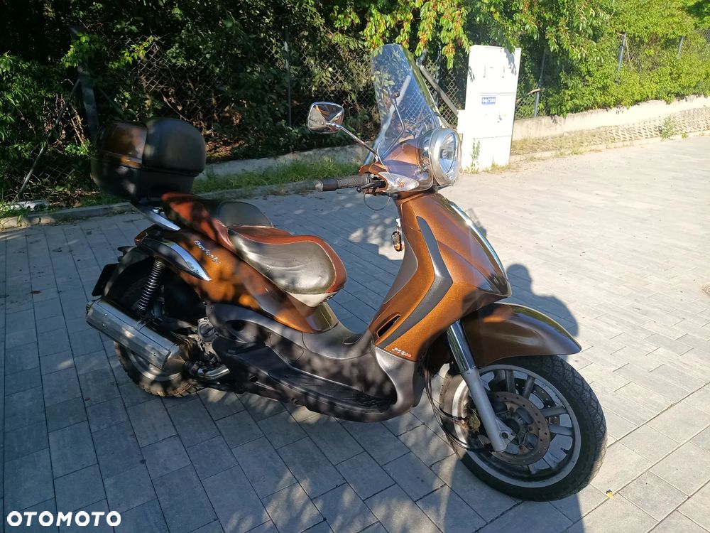 Piaggio Beverly - 1