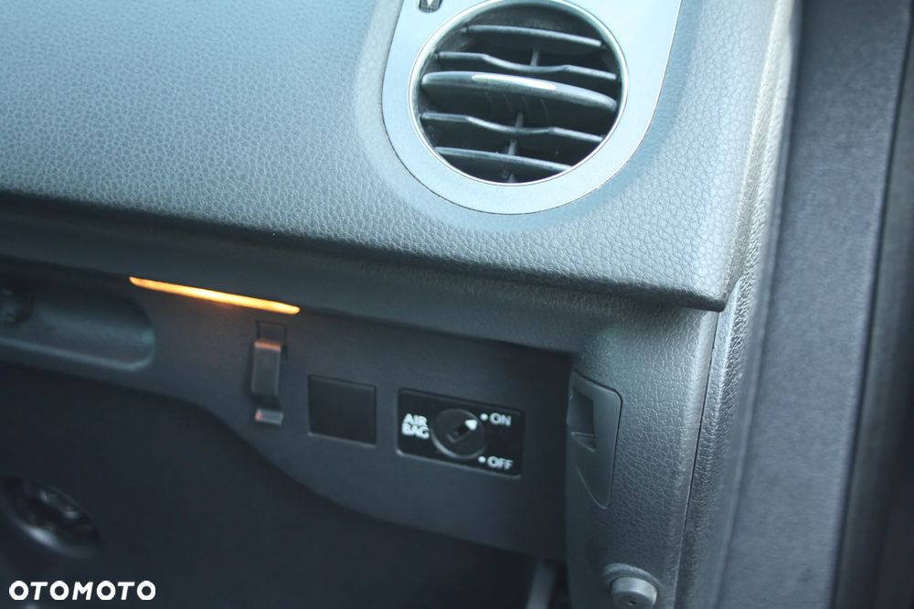 Volkswagen Tiguan 1.4 TSI BlueMotion Technology Exclusive - 14