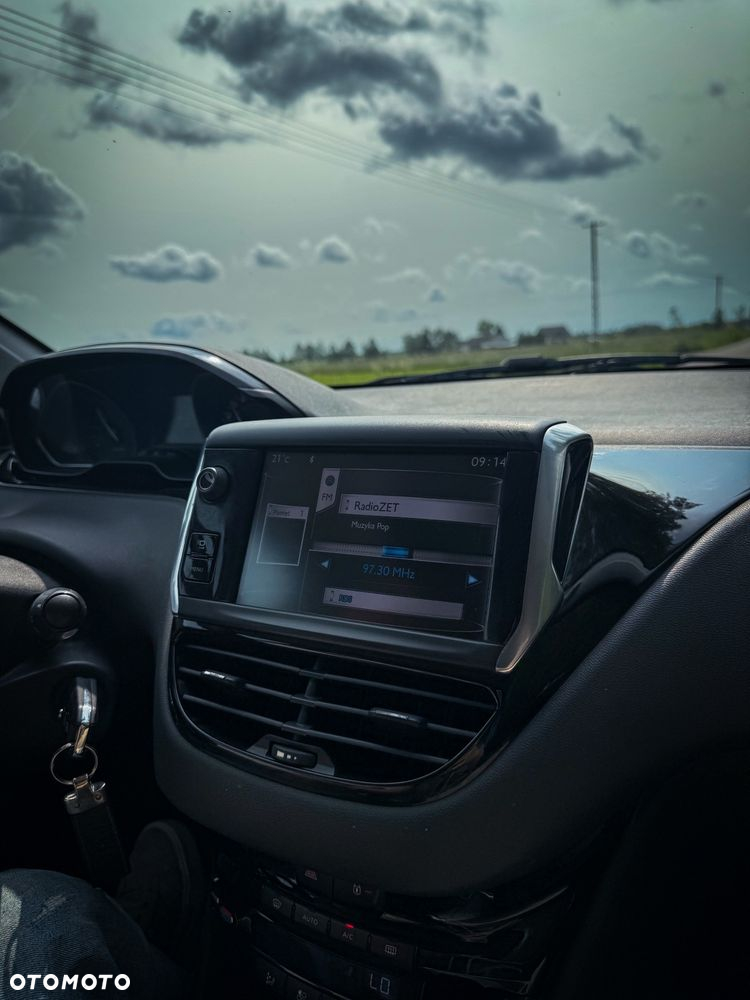 Peugeot 208 1.2 PureTech Allure - 9