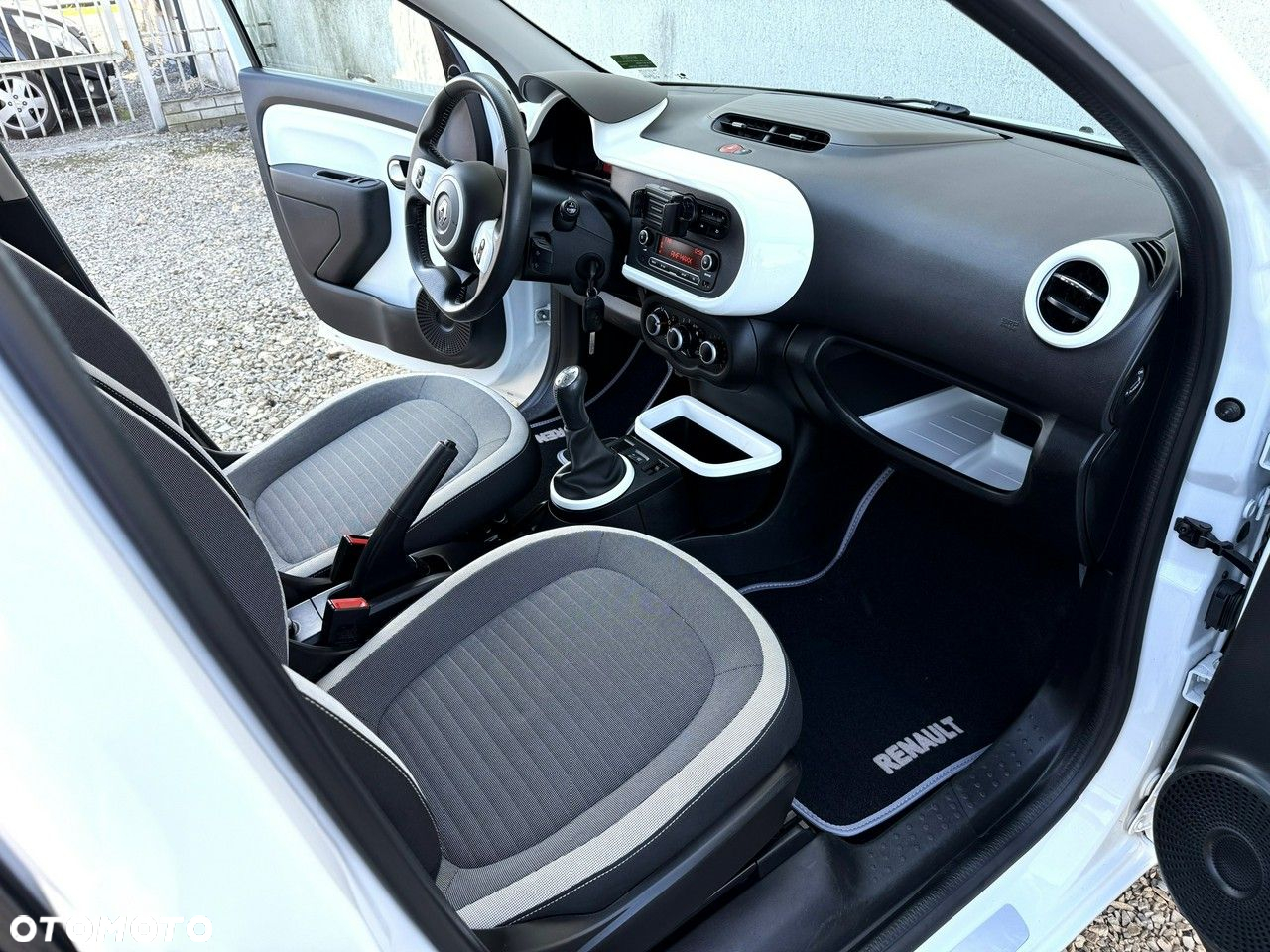 Renault Twingo SCe 70 LIMITED 2018 - 22