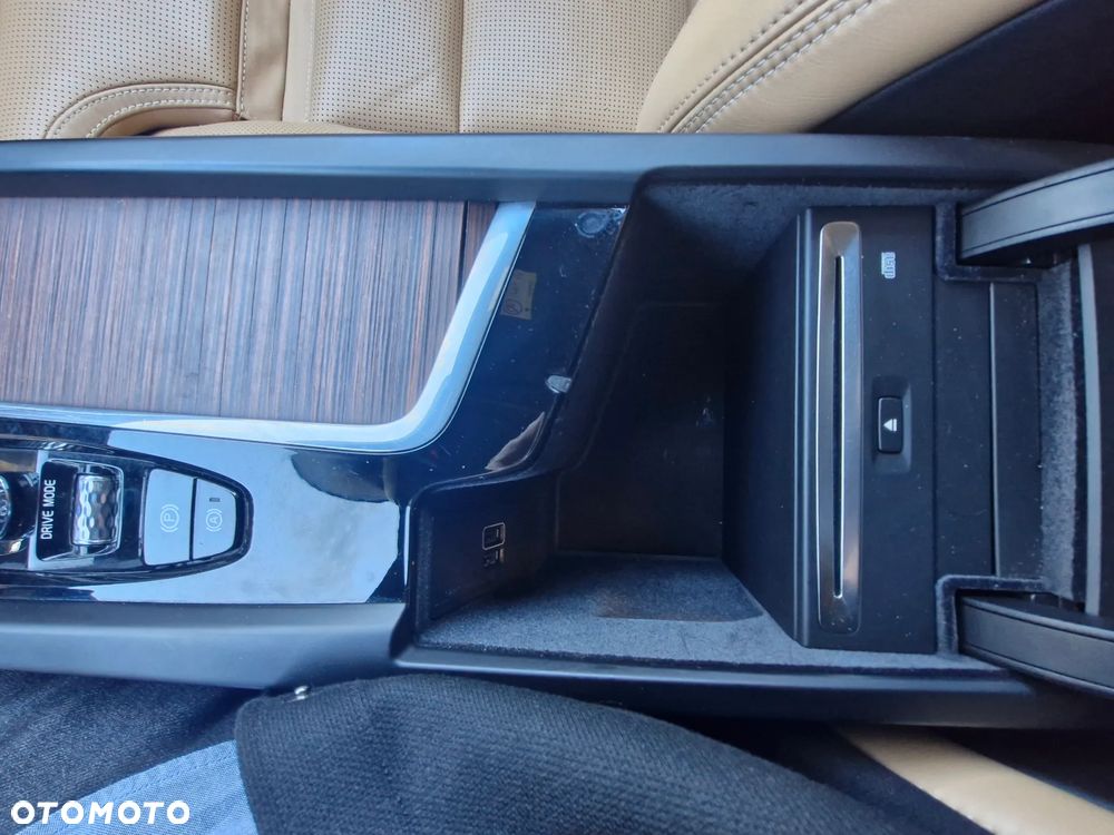 Volvo XC 60 T5 AWD Inscription - 35