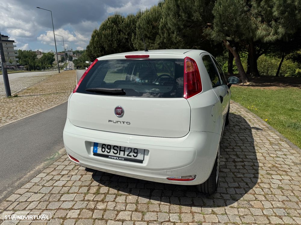 Fiat Punto 1.3 M-Jet Lounge S&S - 21