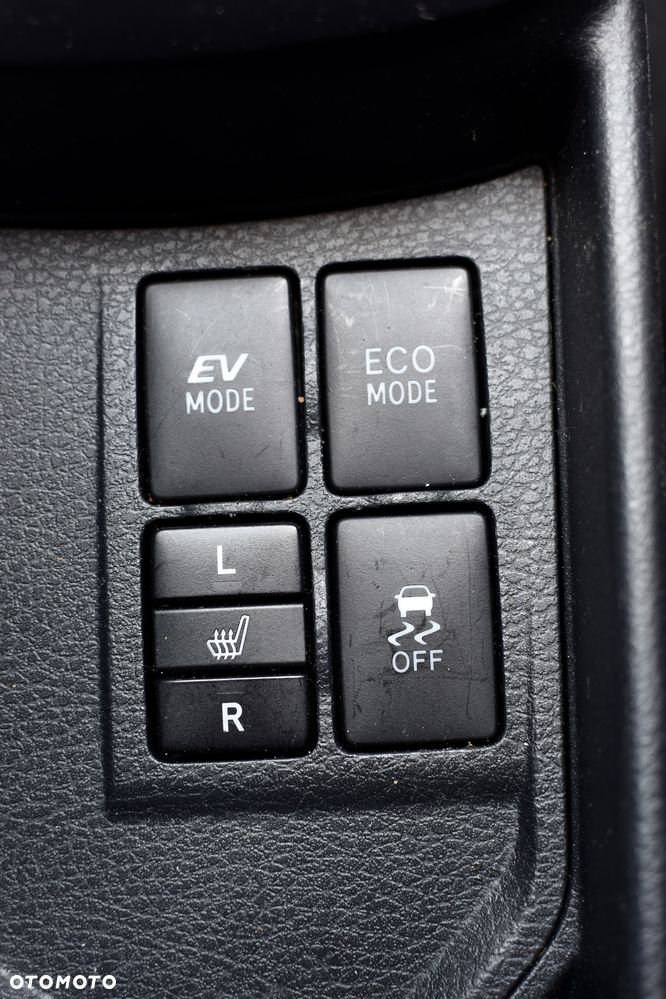 Toyota Yaris Hybrid 100 Premium - 37