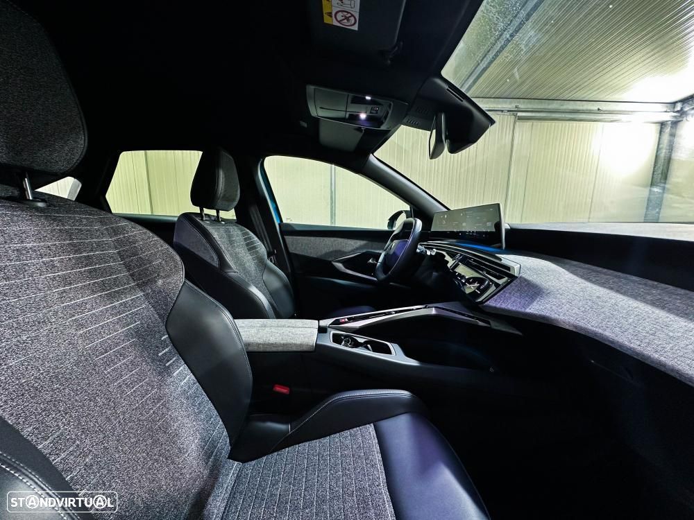 Peugeot 3008 1.2 Hybrid Allure e-DCS6 - 27