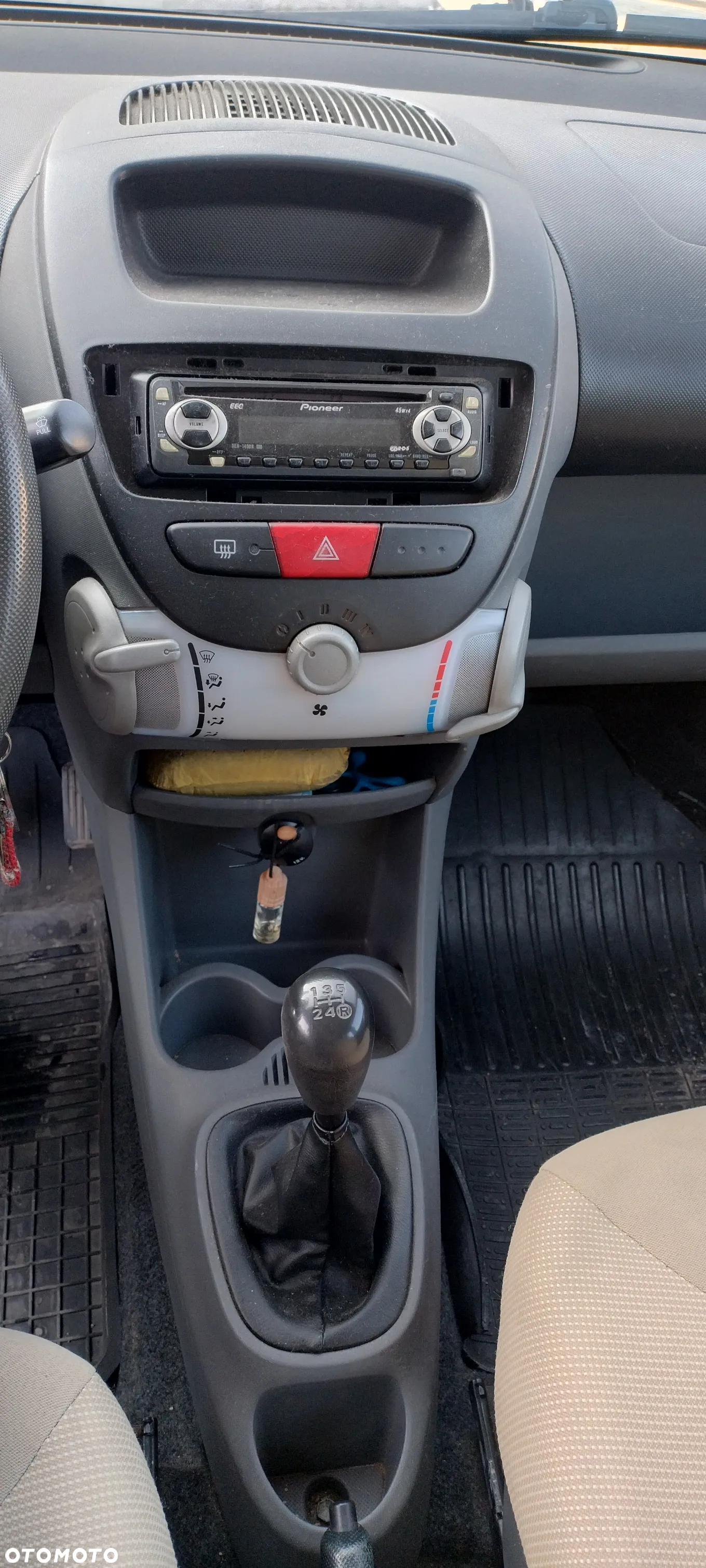 Peugeot 107 1.0 Happy - 3