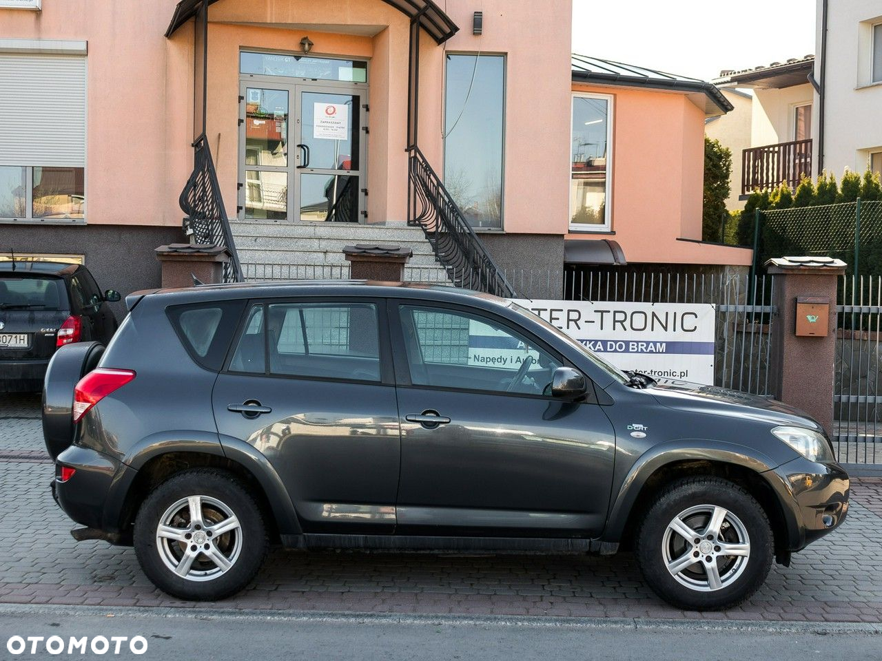 Toyota RAV4 - 6