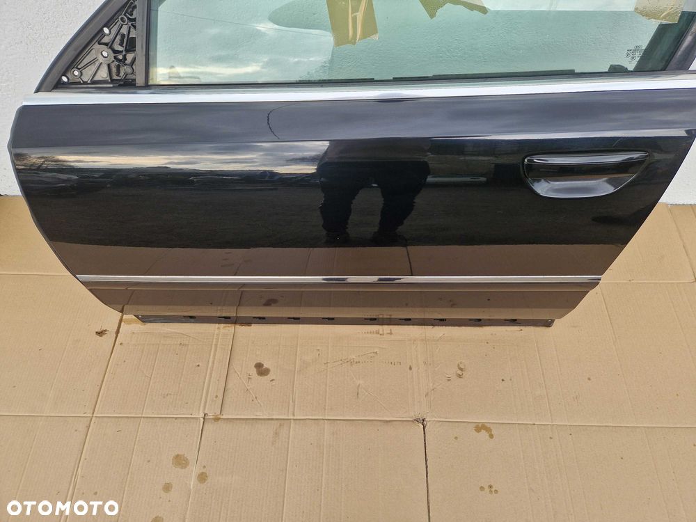 Lewe Przednie Przód Drzwi Audi A8 D3 LY9B CZARNE - 3
