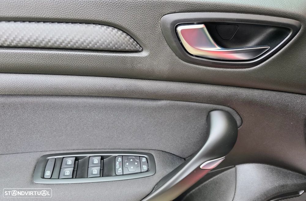 Renault Mégane 1.3 TCe Limited - 24