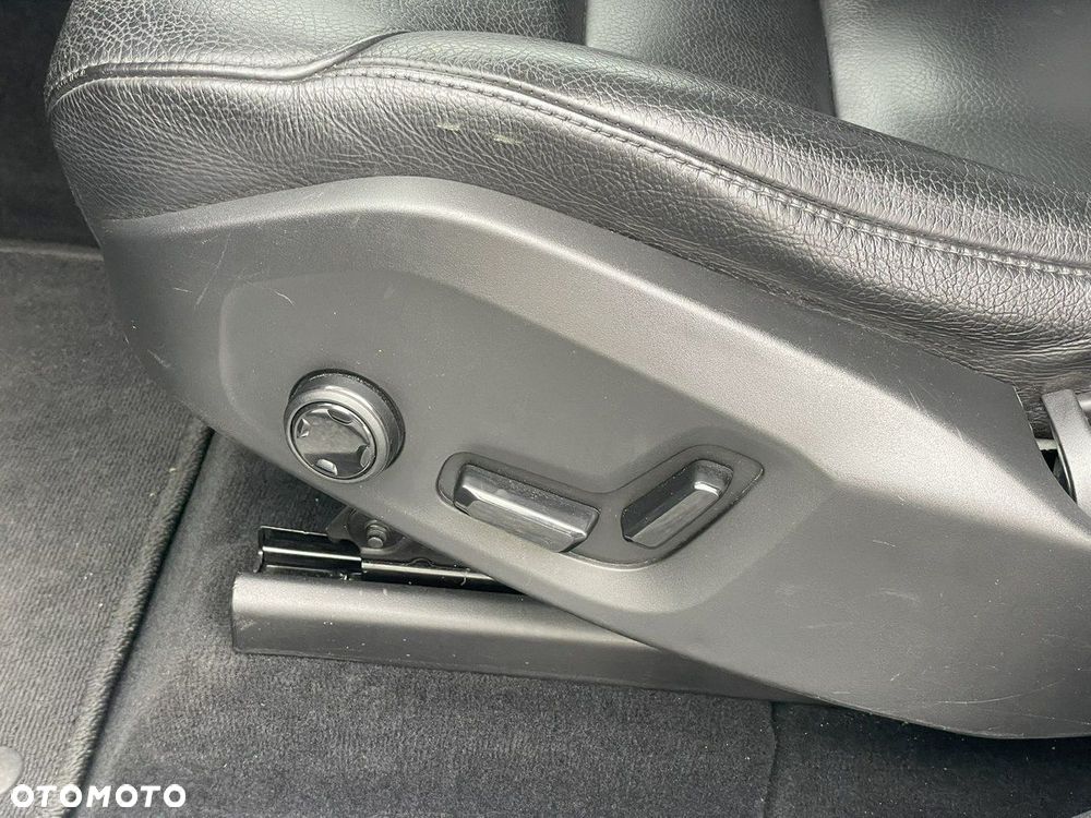 Volvo XC 60 T5 Momentum - 12