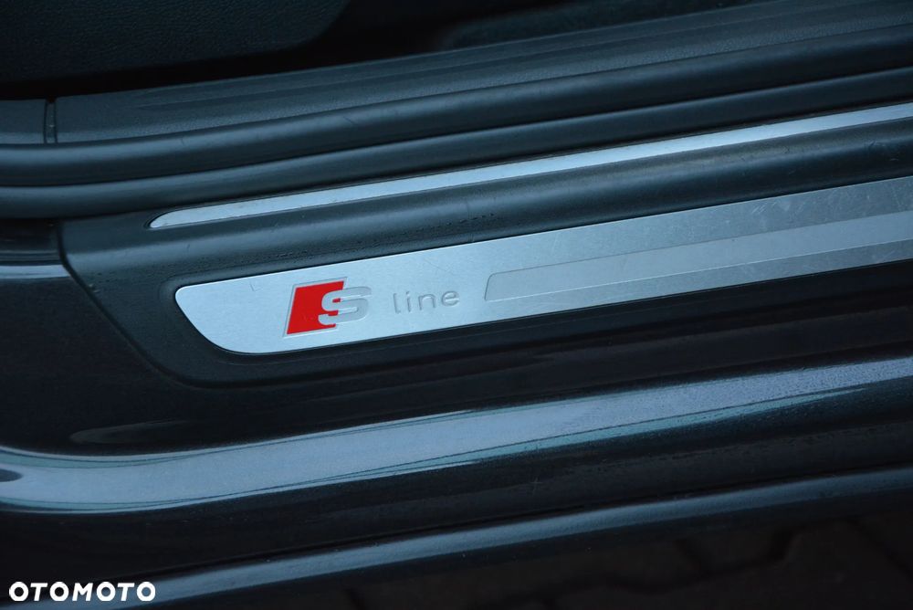 Audi Q5 2.0 TDI quattro Stronic - 36