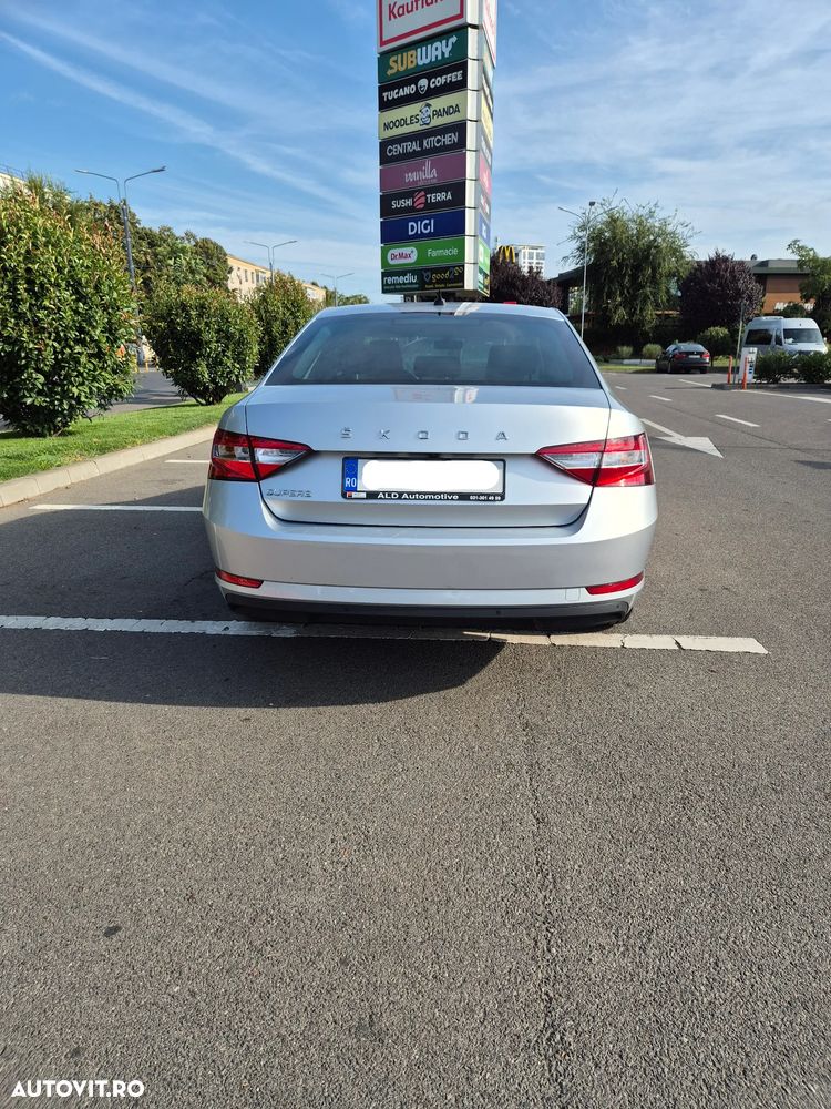 Skoda Superb 1.5 TSI DSG Ambition - 2