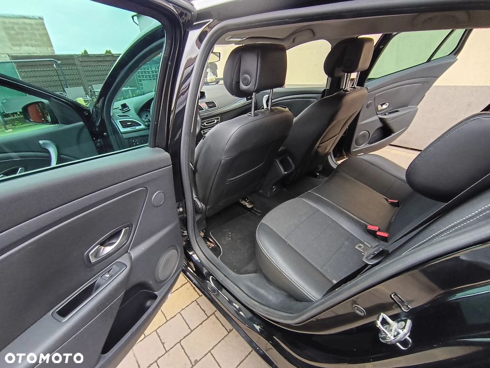 Renault Megane 1.9 dCi FAP Dynamique - 21
