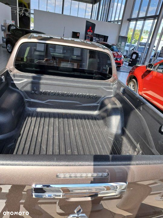 Mitsubishi L200 - 6