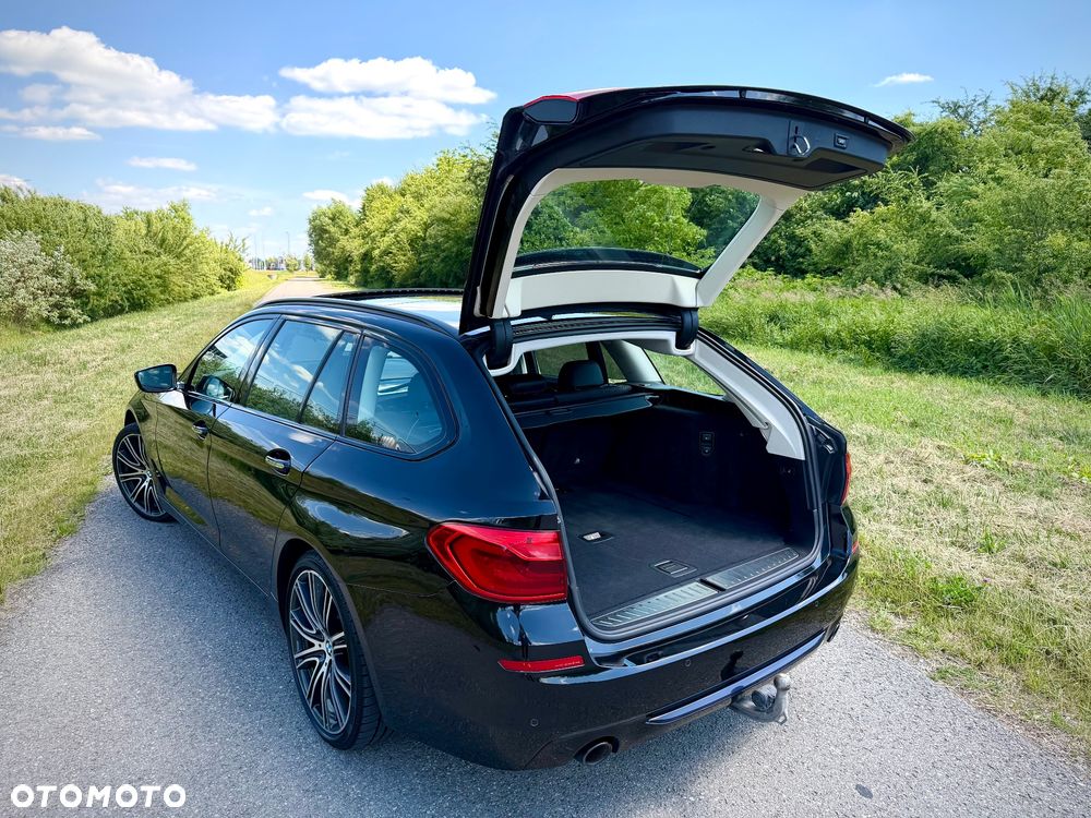 BMW Seria 5 520d xDrive MHEV Sport Line sport - 12