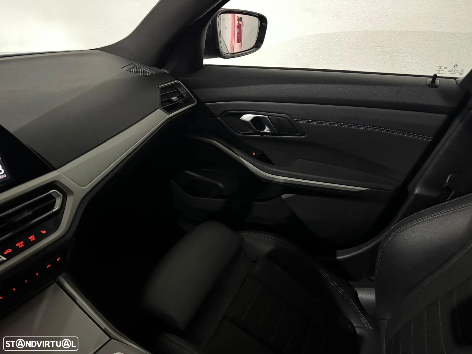 BMW 330 e Auto - 30