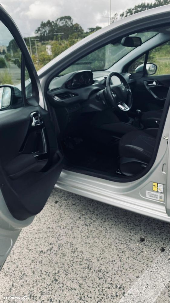 Peugeot 208 1.4 HDi Active - 12