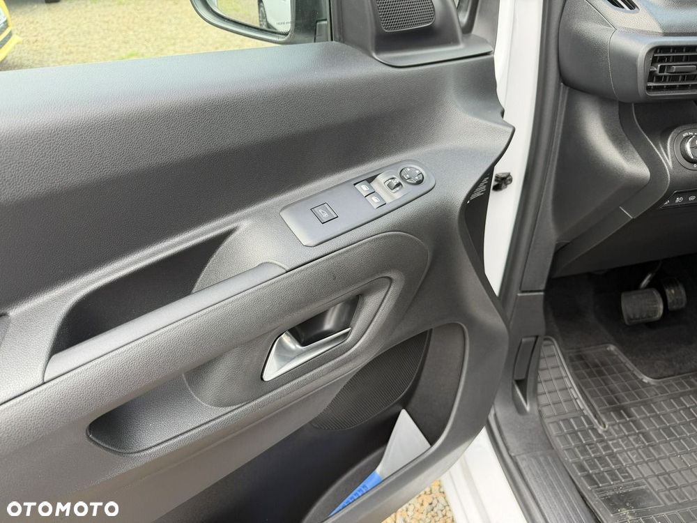Opel Combo - 33