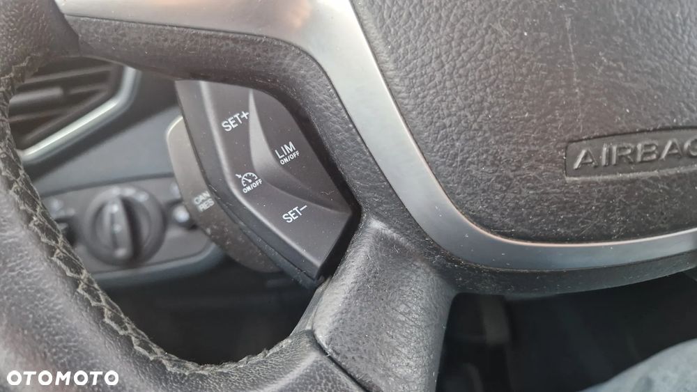 Ford Grand C-MAX 2.0 TDCi Business Edition - 19