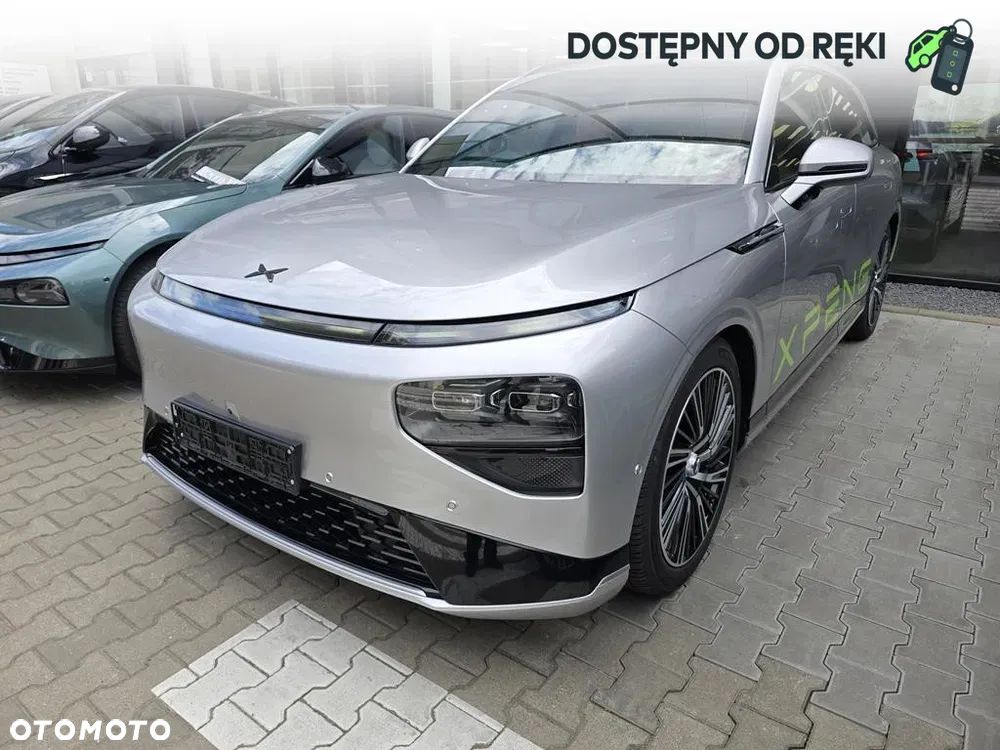 XPeng G9 - 1