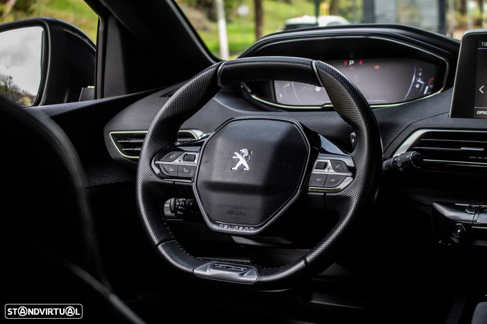 Peugeot 3008 1.6 PureTech GT EAT8 - 31