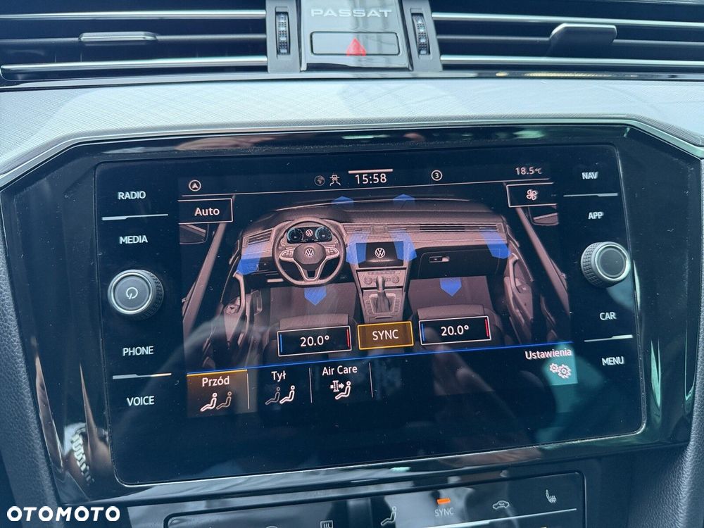 Volkswagen Passat - 32