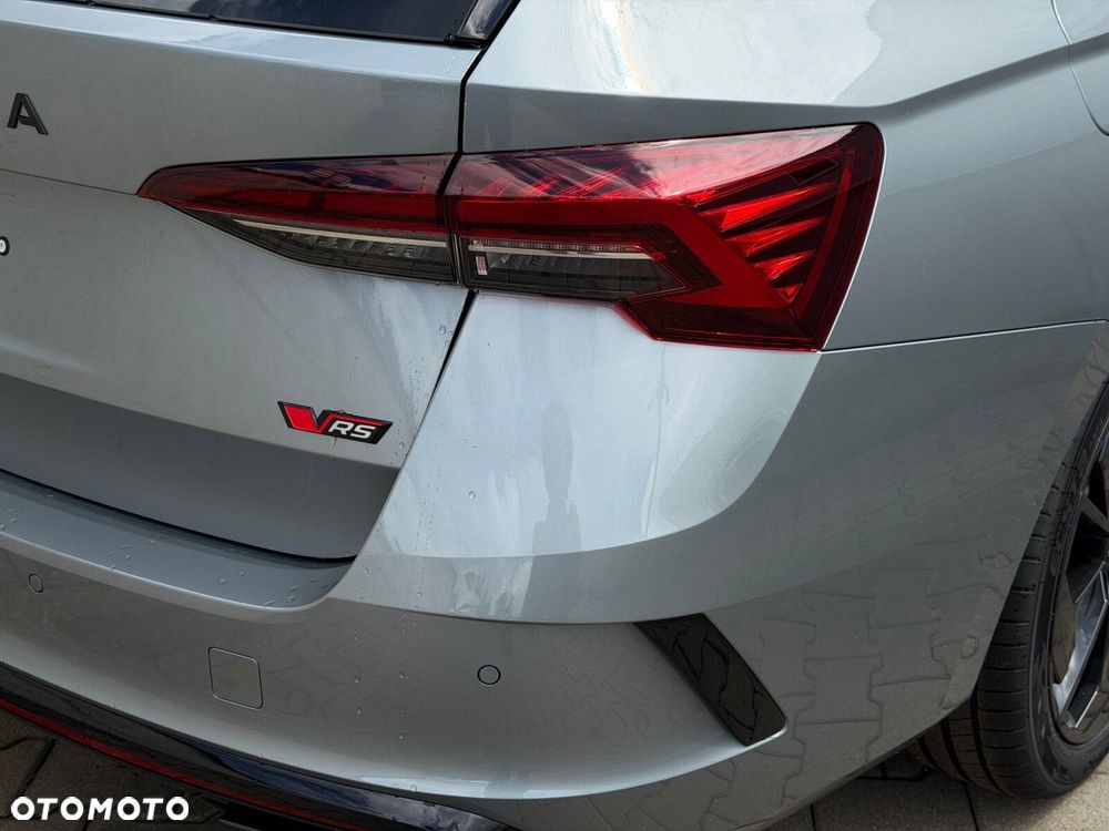 Skoda Octavia 2.0 TSI RS DSG - 28