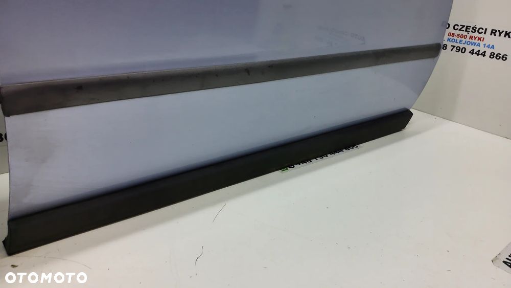 VW Passat B5 Kombi  Sedan  Drzwi Prawe  Przód LL5Y - 5