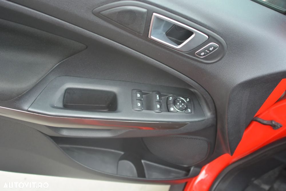 Ford EcoSport - 11