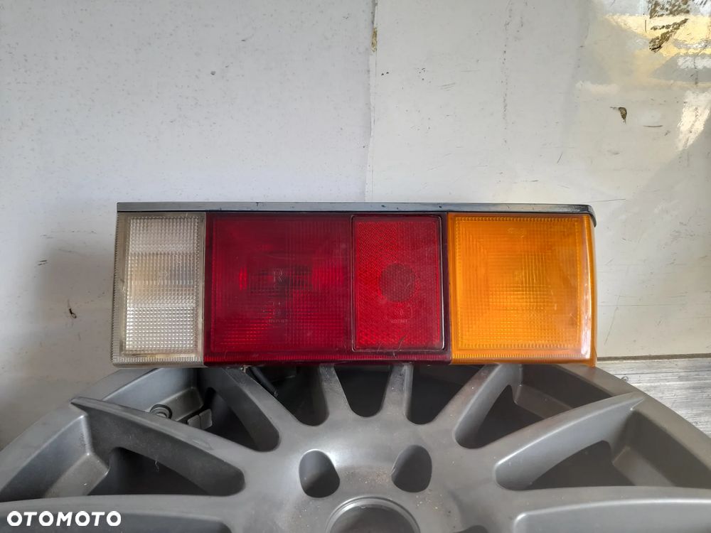 Lampa prawy tył Volkswagen Scirocco MK1 Hella 531945096 - 1