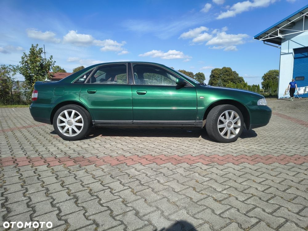 Audi A4 Limousine - 2