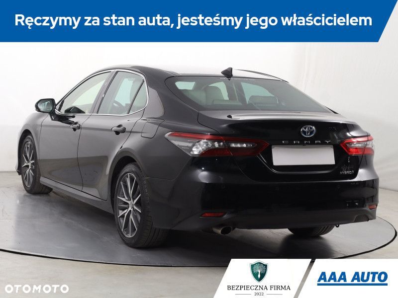 Toyota Camry - 6