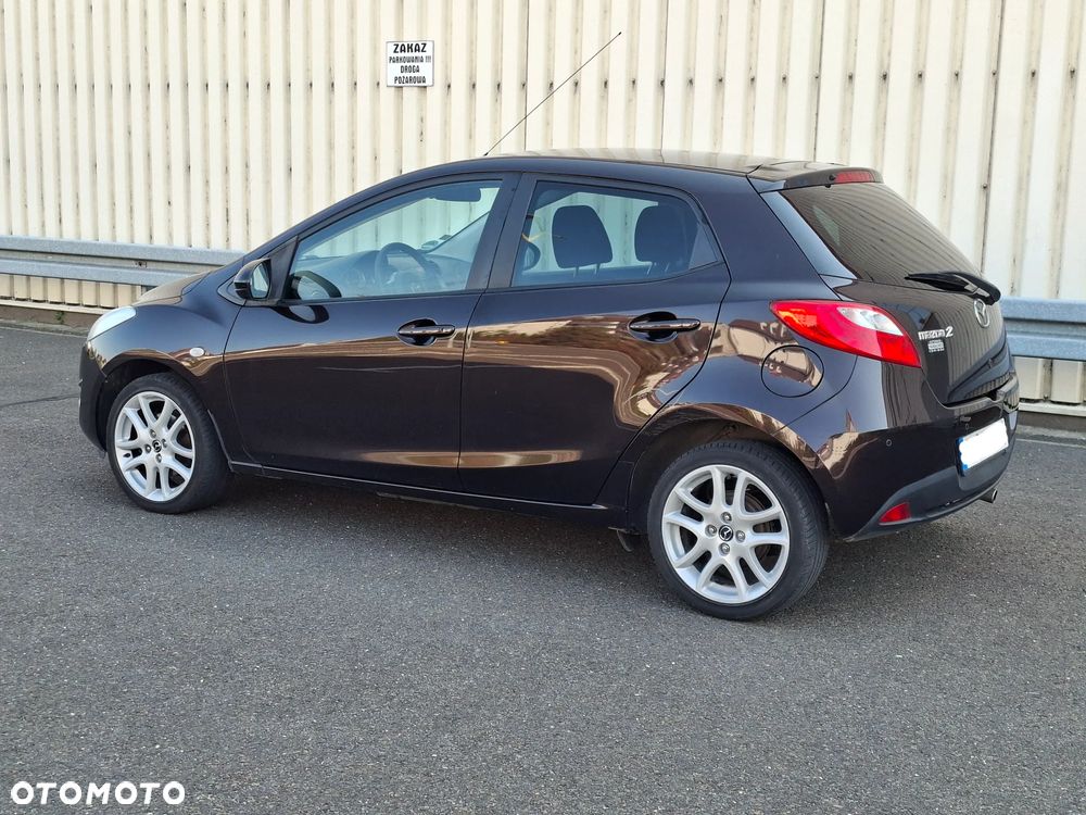 Mazda 2 - 4