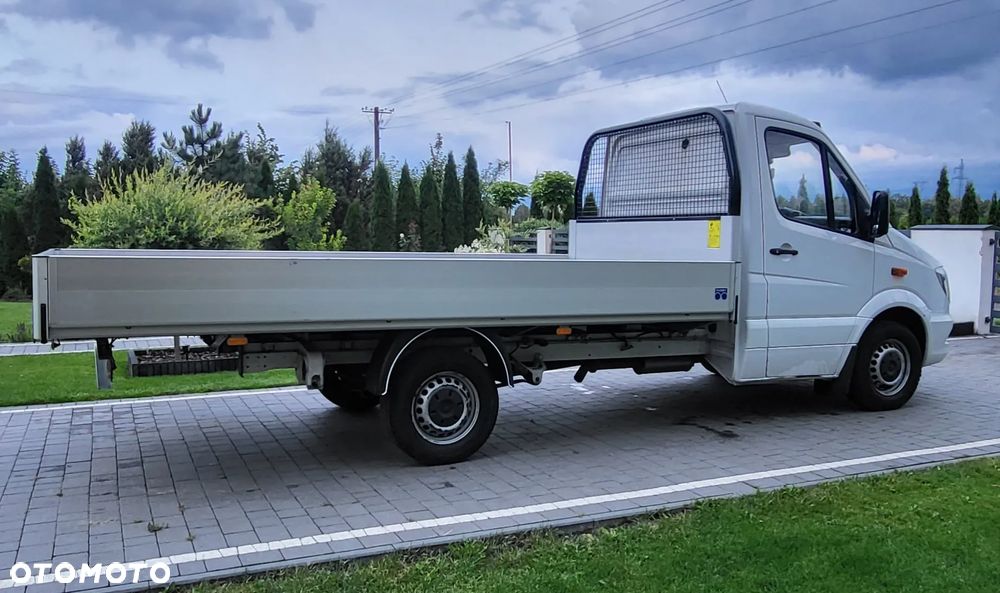 Mercedes-Benz Sprinter - 8