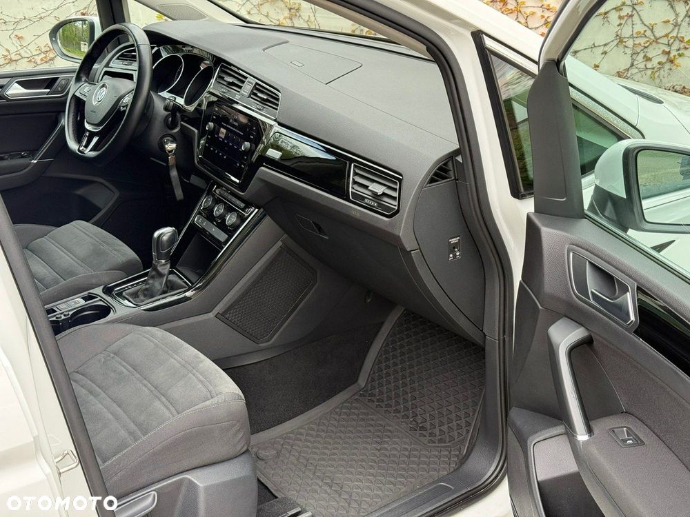 Volkswagen Touran - 7