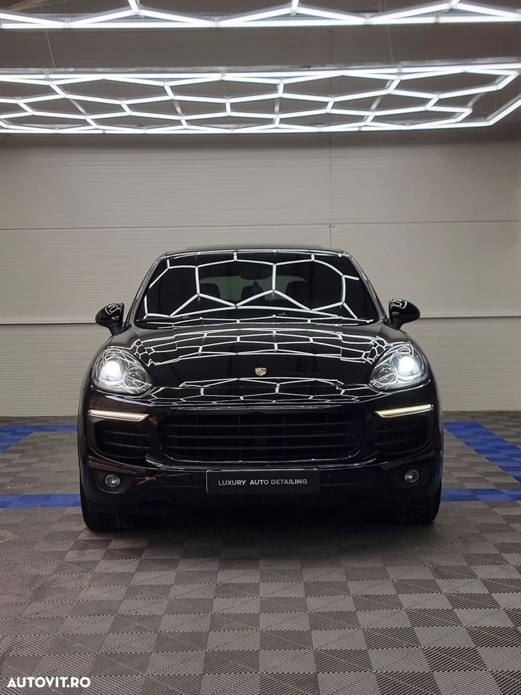 Porsche Cayenne - 20