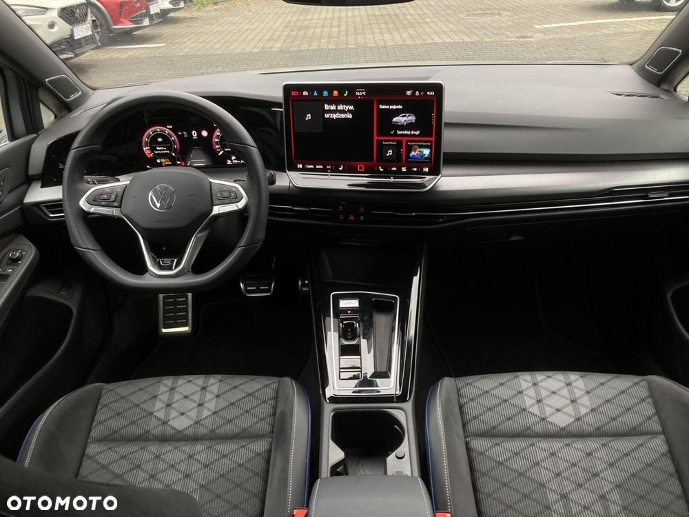 Volkswagen Golf VIII 1.5 eTSI mHEV R-Line DSG - 10