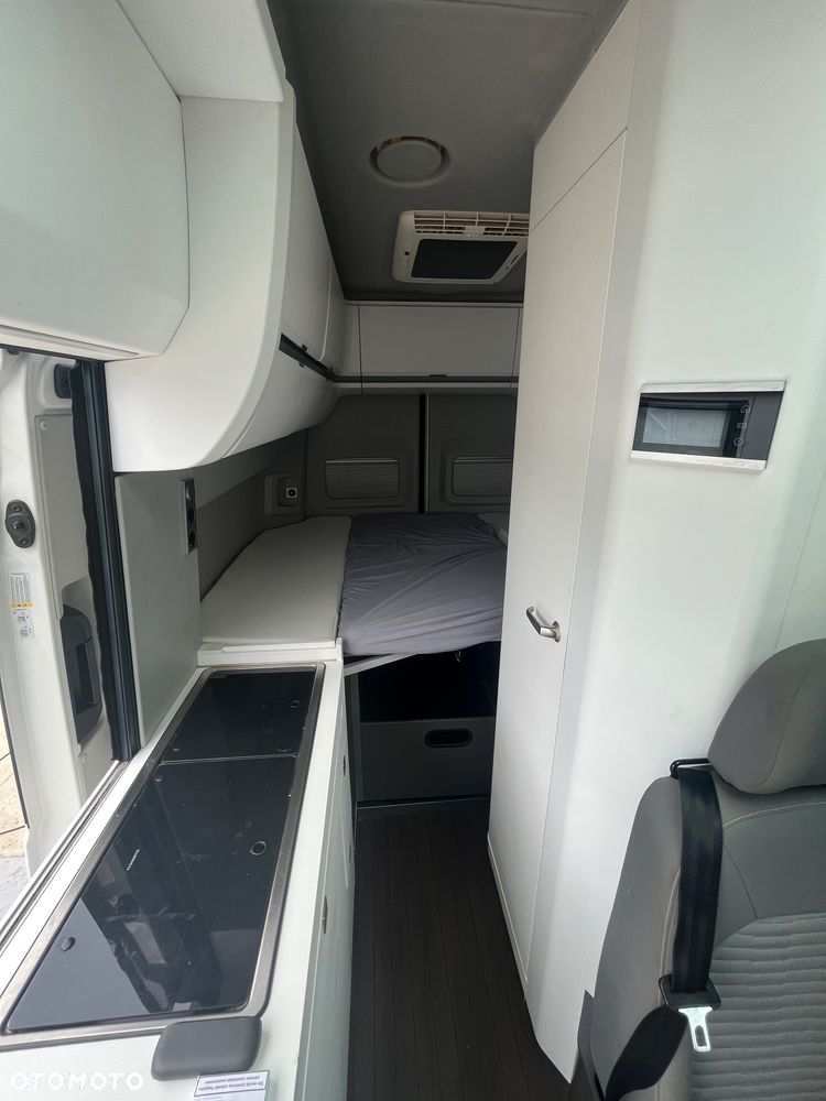 Volkswagen California - 12