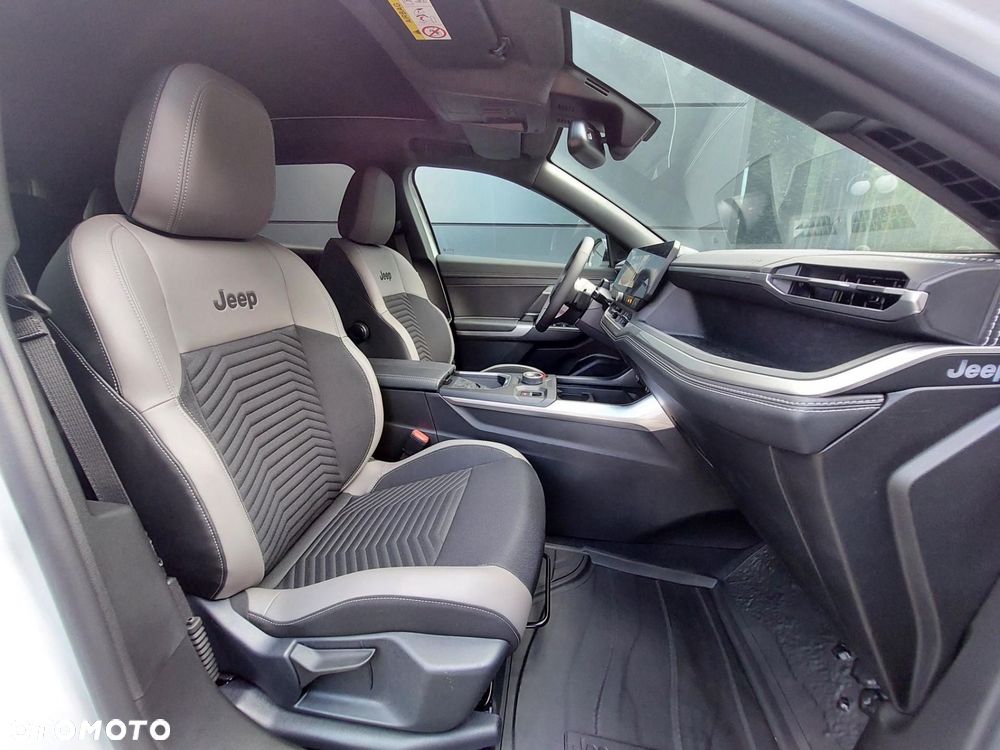 Jeep Compass 1.2 T3 mHEV First Edition FWD DCT - 12