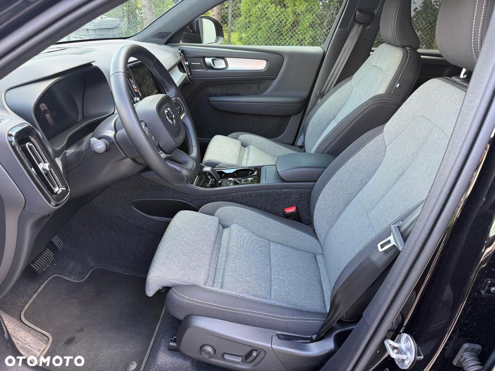 Volvo XC 40 B3 Plus Dark - 14