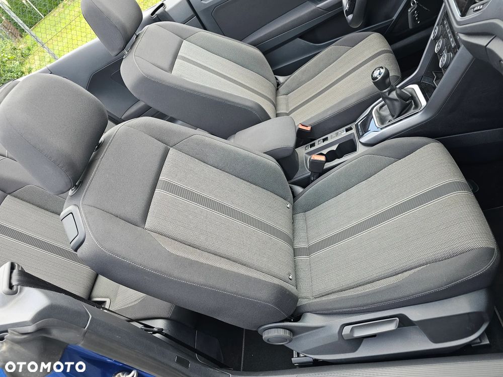 Volkswagen T-Roc - 30