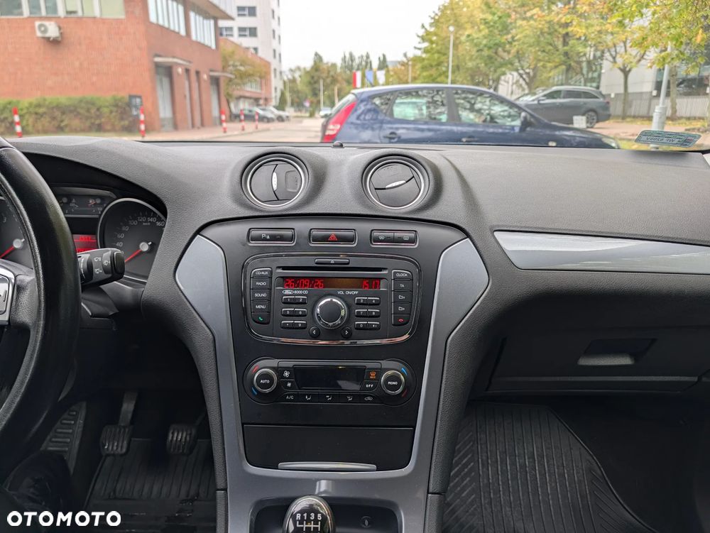 Ford Mondeo 1.6 T Trend - 30
