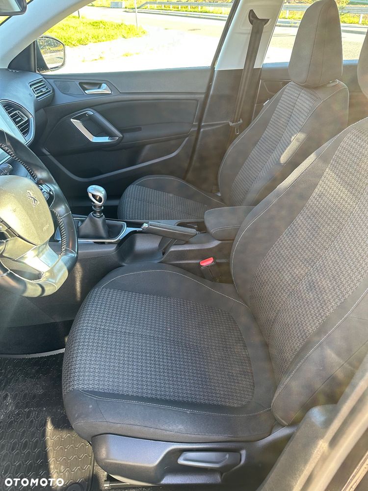 Peugeot 308 - 19