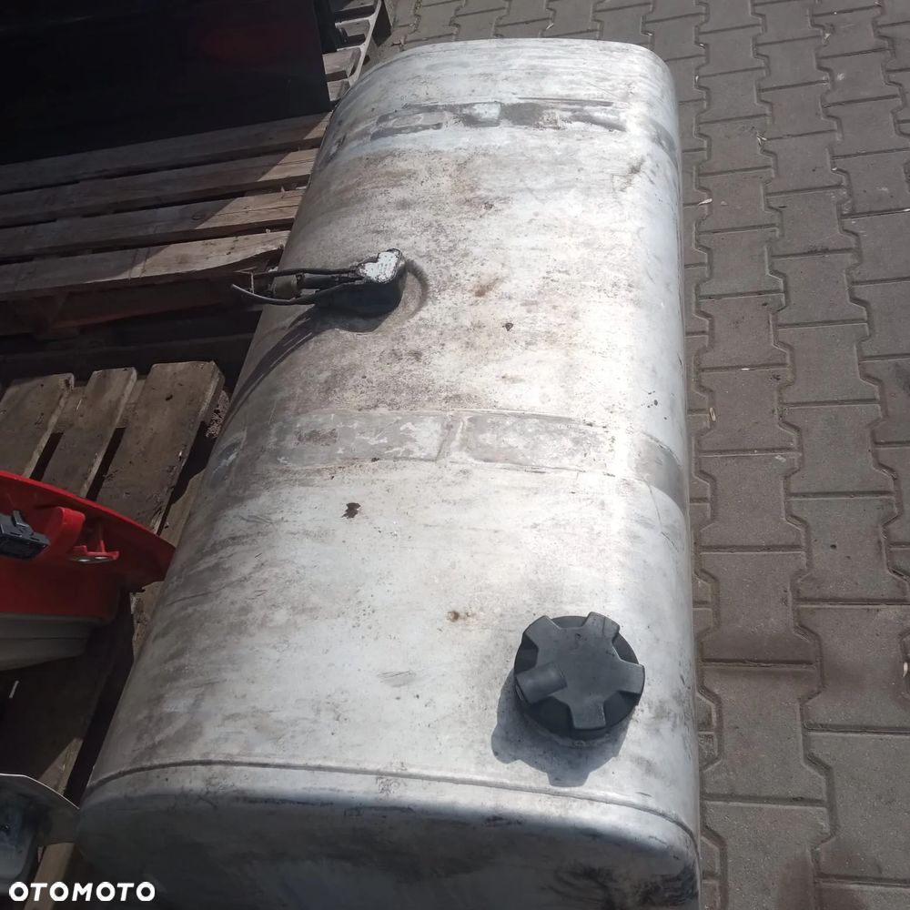 Volvo zbiornik paliwa